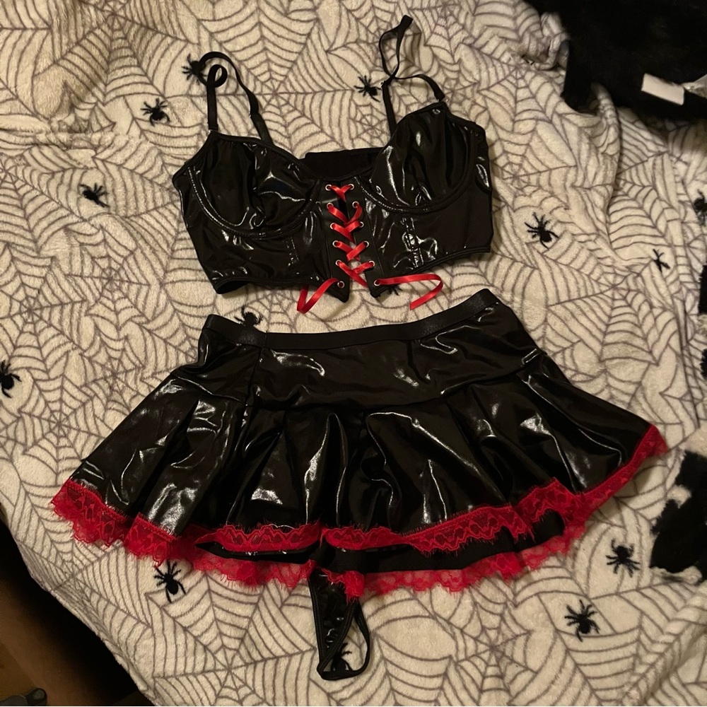 NEW CUTE GOTH BLACK VINYL AND RED LACE SET